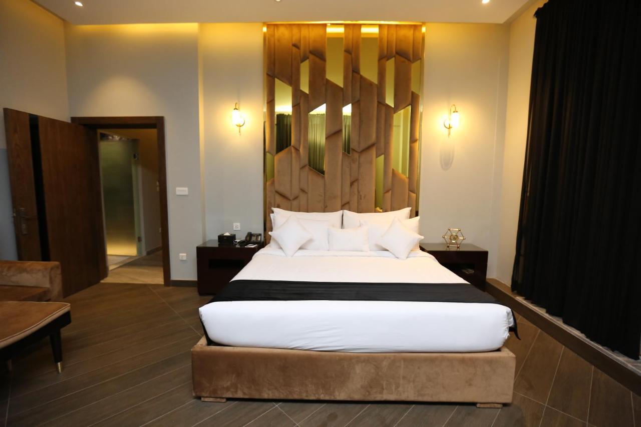 The Orchard Hotel Lahore Extérieur photo